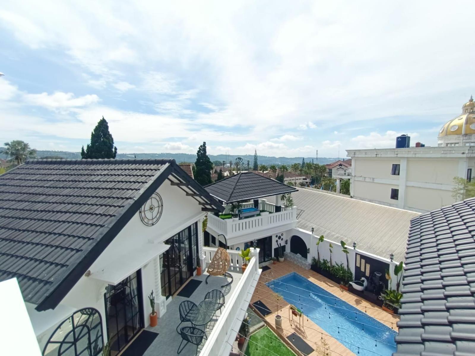 Villa Kota Bunga Malini 10 Cikundul Exterior foto